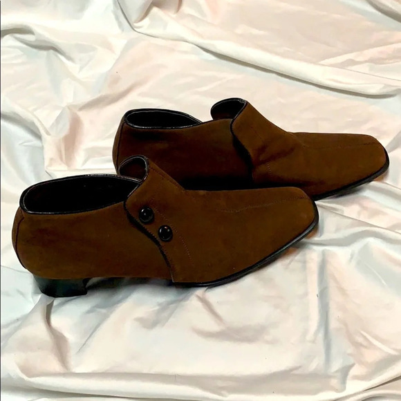 Deer Stags Paula brown suede bootie - size 8.5 - Picture 1 of 8